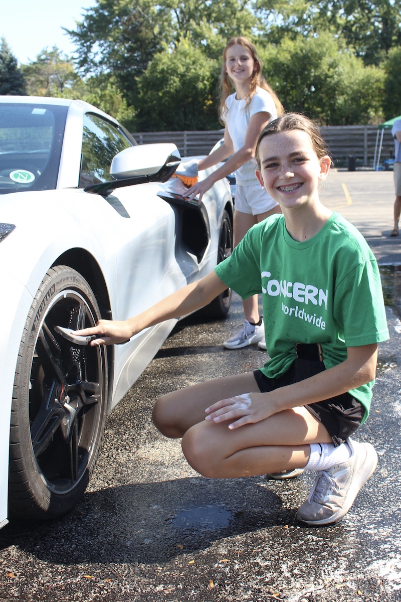 Concern 812 volunteers hold a car wash to raise funds for Concern Worldwide in Glenview, IL