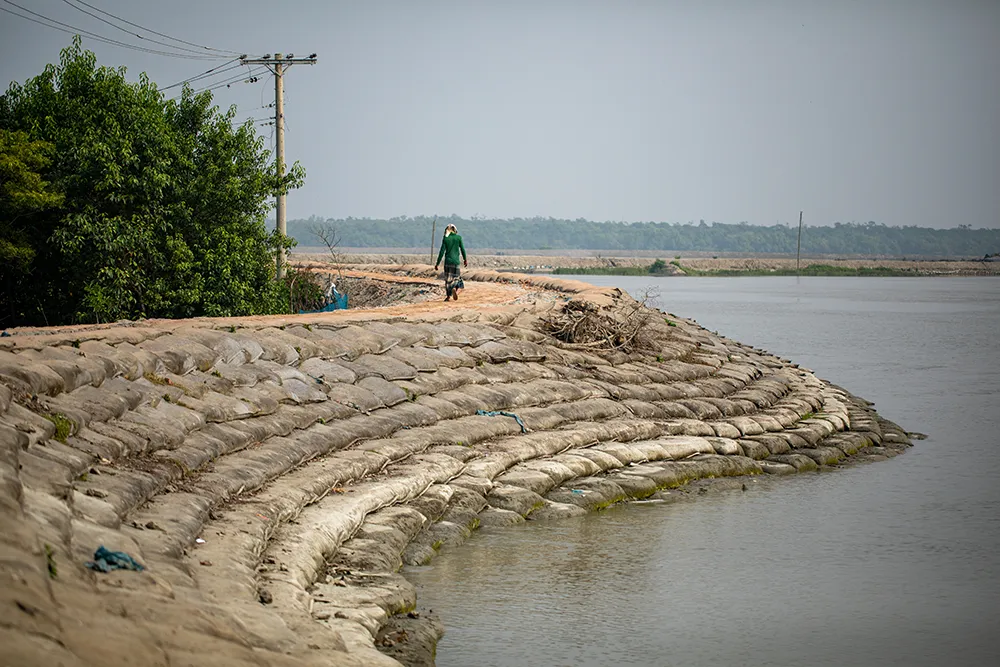 Flood defenses in Bangladesh