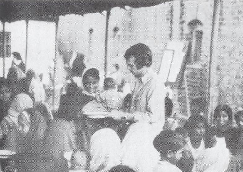 Irwin Shorr supervising Concern’s Nutrition Unit in Saidpur, Bangladesh, 1973. (Photo: Concern Worldwide)