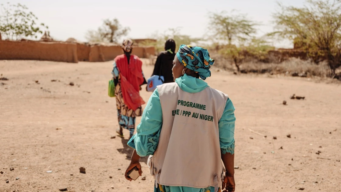Concern Relay Agents Fatima Chaïbou, Saratou Abdoulraman, and Ramatou Jean Coffi work on a polio and malnutrition screening program. (Photo: Ollivier Girard/Concern Worldwide)