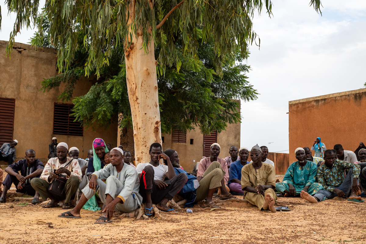 Concern staff visit and meet with internally-displaced Burkinabè in Pouytenga Centre East, Burkina Faso. (Photo: Anne Mimault/Concern Worldwide)