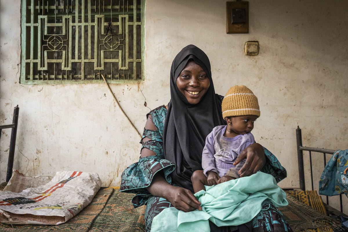 Aicha brought Siyama to a Concern health centre and discovered then that the baby was malnourished. Siyama was treated at the centre and has improved. (Photo: Ed Ram/Concern Worldwide)