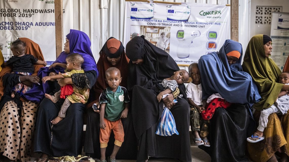 Women and babies in the Obosibo Halane Health Center In Wadajir District, Mogadishu. The center is supported by Concern Somalia. (Photo: Ed Ram/Concern Worldwide)