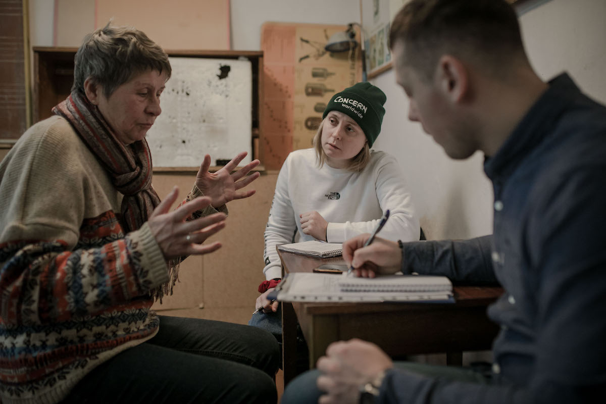 Kateryna* an internally-displaced Ukrainian, takes part in a psychosocial support session. Concern is working with national partners to support this response. (Photo: Simona Supino/Concern Worldwide)