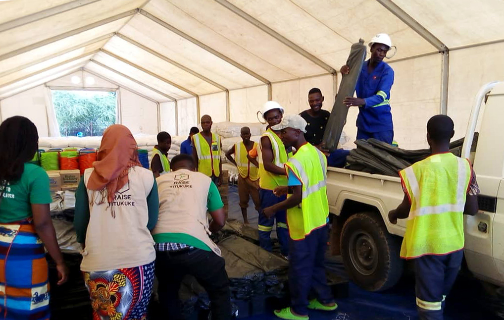 Concern Malawi staff receive relief supplies in the wake of 2023's Cyclone Freddy.