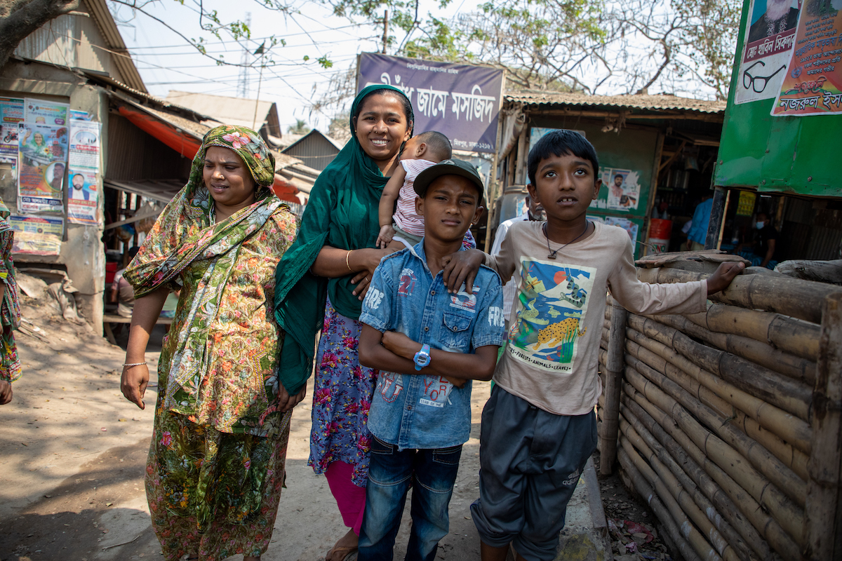 In Dhaka, Bangladesh, the City ‘Sweeper’ Colony suffer lack of consistent work, which stems from prejudice against the group as a whole. (Photo: Gavin Douglas/Concern Worldwide)