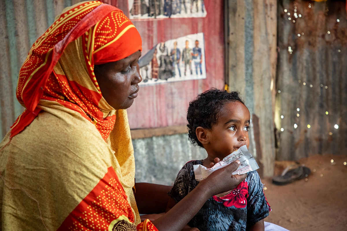 Calaso* brought her child to the MCH (Maternal & Baby Health Center) in Siinkadheer after she child became malnourished. (Photo: Mustafa Saeed/Concern Worldwide)