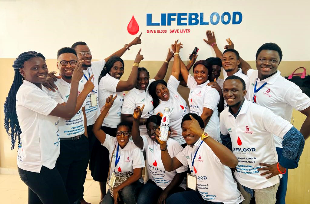 Joseph David Koroma, a Sierra Leonean medical student, developed LifeBlood to increase public awareness and the number of voluntary blood donations, along with improving the efficiency of blood banks by digitising the systems used to track the availability of blood. Concern, formed a partnership with Joseph’s tech start-up, AutoHealth in 2022 to pilot LifeBlood. It resulted in an 150% increase in donors and a total increase in the supply of blood products from 15% to 84% of what was needed for basic treatments. Photo: Concern Worldwide
