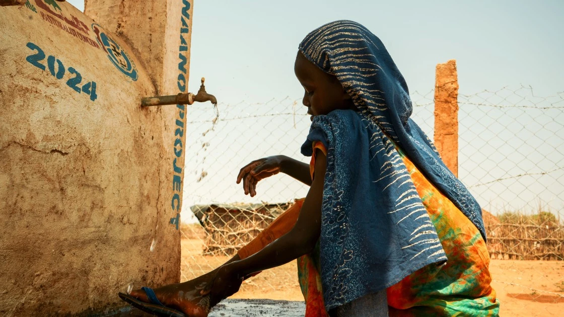 Binta Feriahmed washes up at a water point set up in the Somali region of Ethiopia as part of Concern's Hanaano programme, funded by Irish Aid. The programme addresses the crisis of malnutrition and related issues in the Horn of Africa. (Photo: Adnan Ahmed/Concern Worldwide)